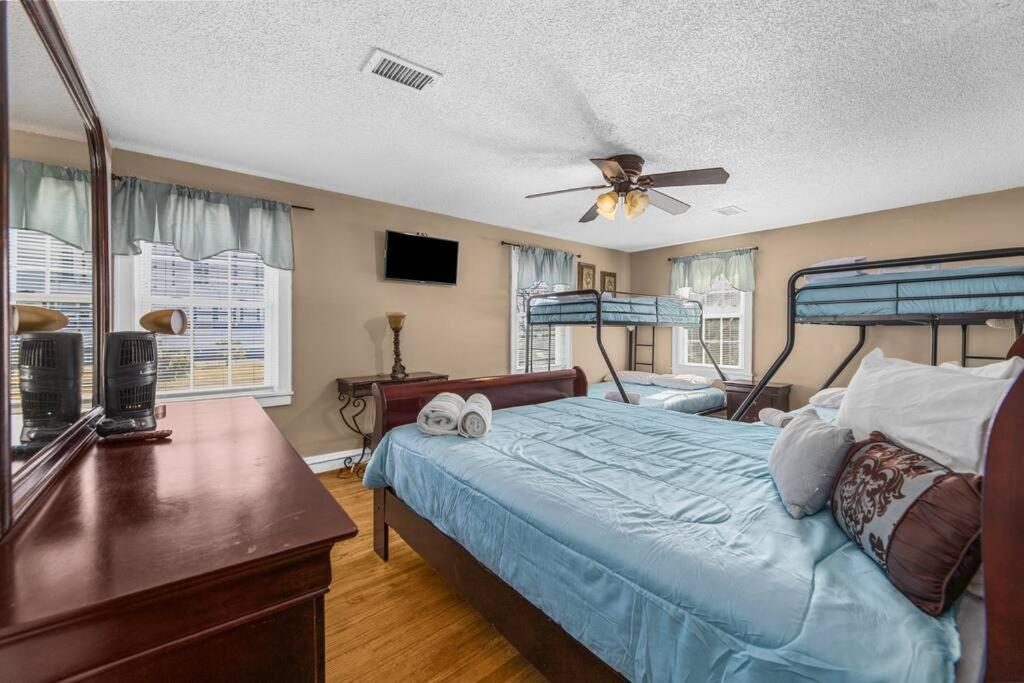 Dazzling Centrally Located Ocean View W 2 Kings, Huge Private Yard, 2 Decks, Firepit, Bbq 默特尔比奇 外观 照片
